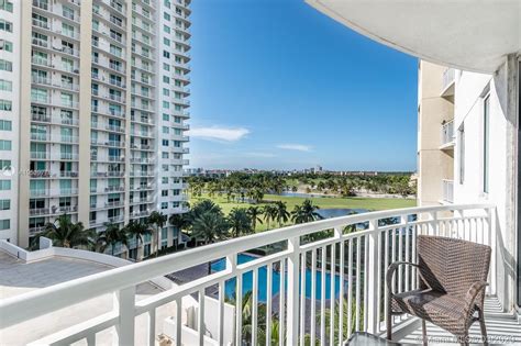 hallandale beach homes for sale.